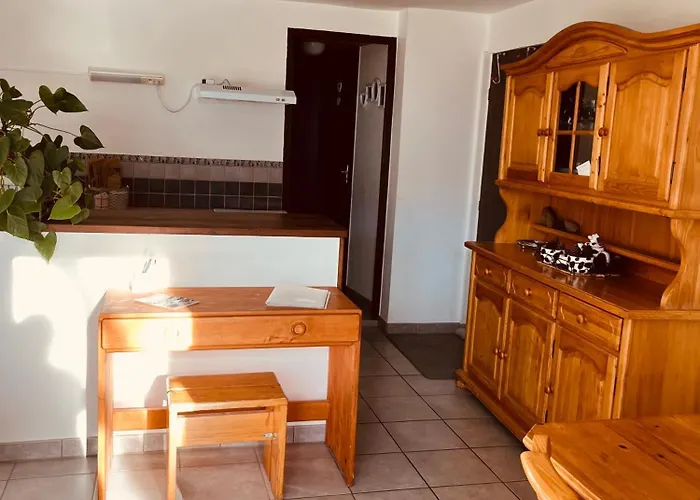 Chez Polyte * بور سان موريس